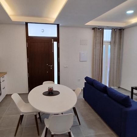 Apartamentos La Plazuela Sevilla Bagian luar foto
